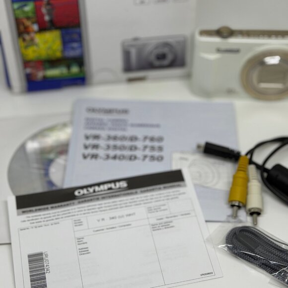 Olympus VR-340 16MP Digital Camera Silver 10x Optical Zoom w/ Box & Manuals - Picture 2 of 10